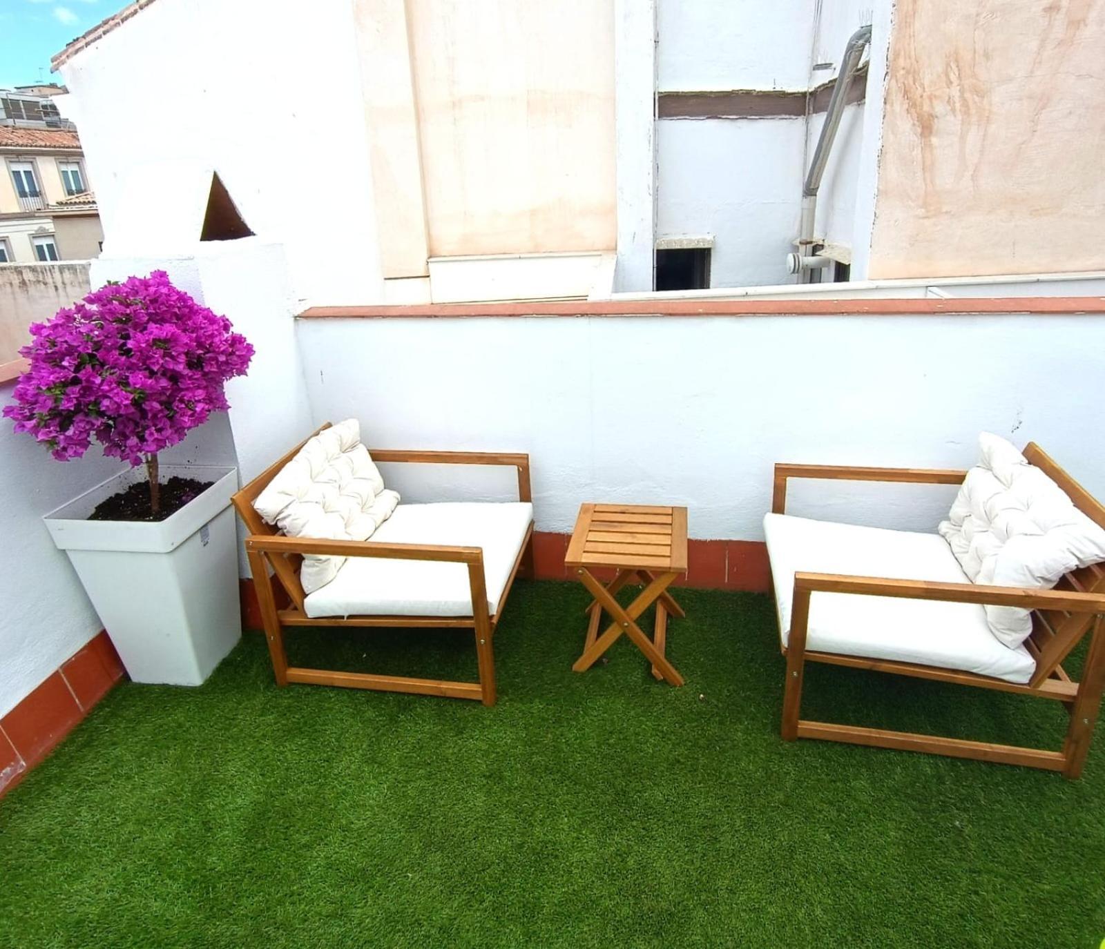 Apartamentos Larios Malaga Bagian luar foto