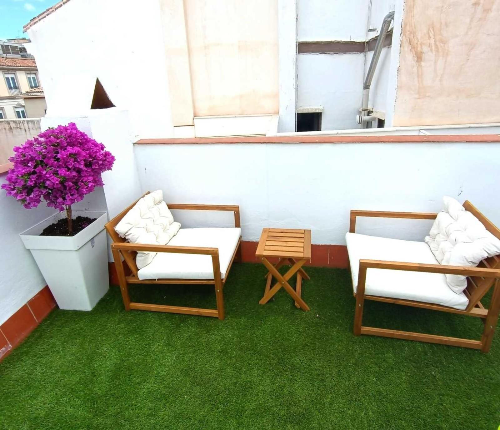 Apartamentos Larios Malaga Bagian luar foto